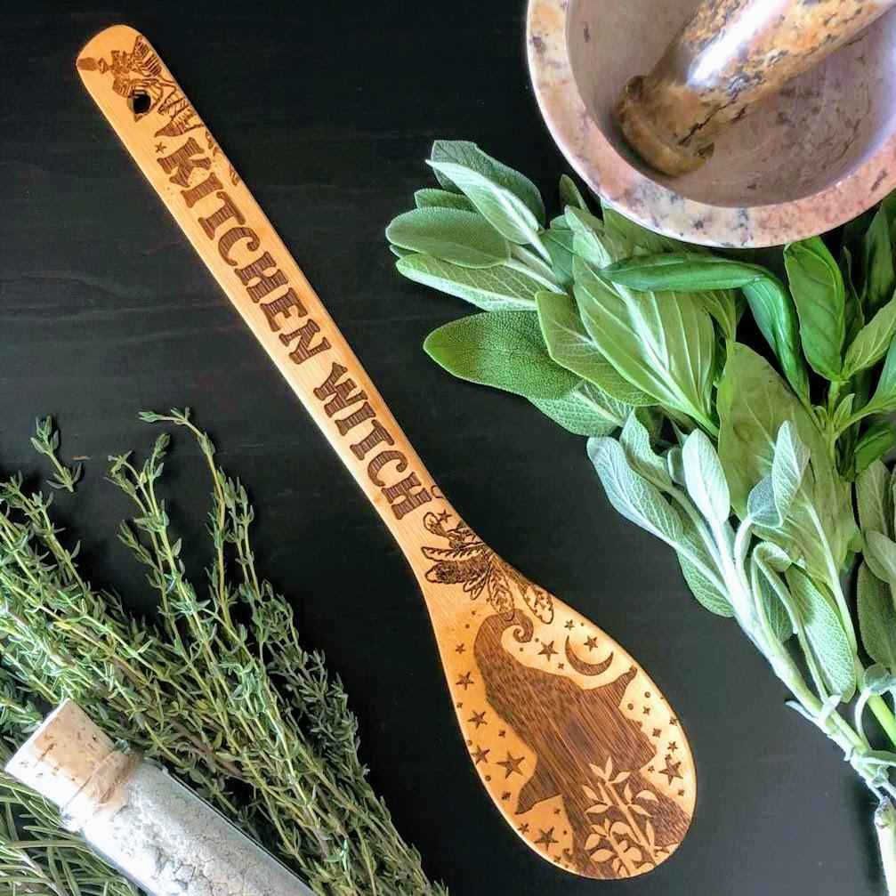 Witchy Bamboo Utensil Set - Eco-Friendly Kitchen Essentials - Alphamona