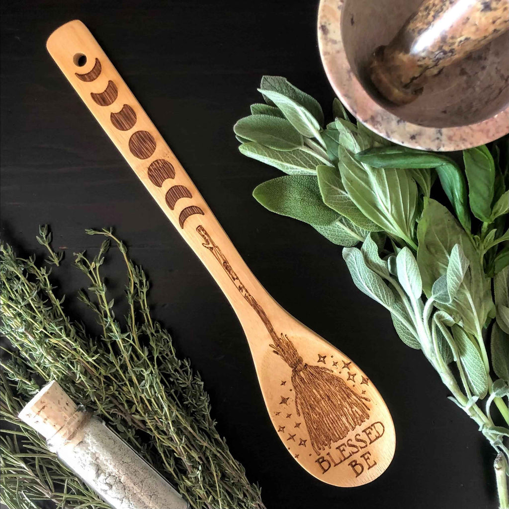 Witchy Bamboo Utensil Set - Eco-Friendly Kitchen Essentials - Alphamona